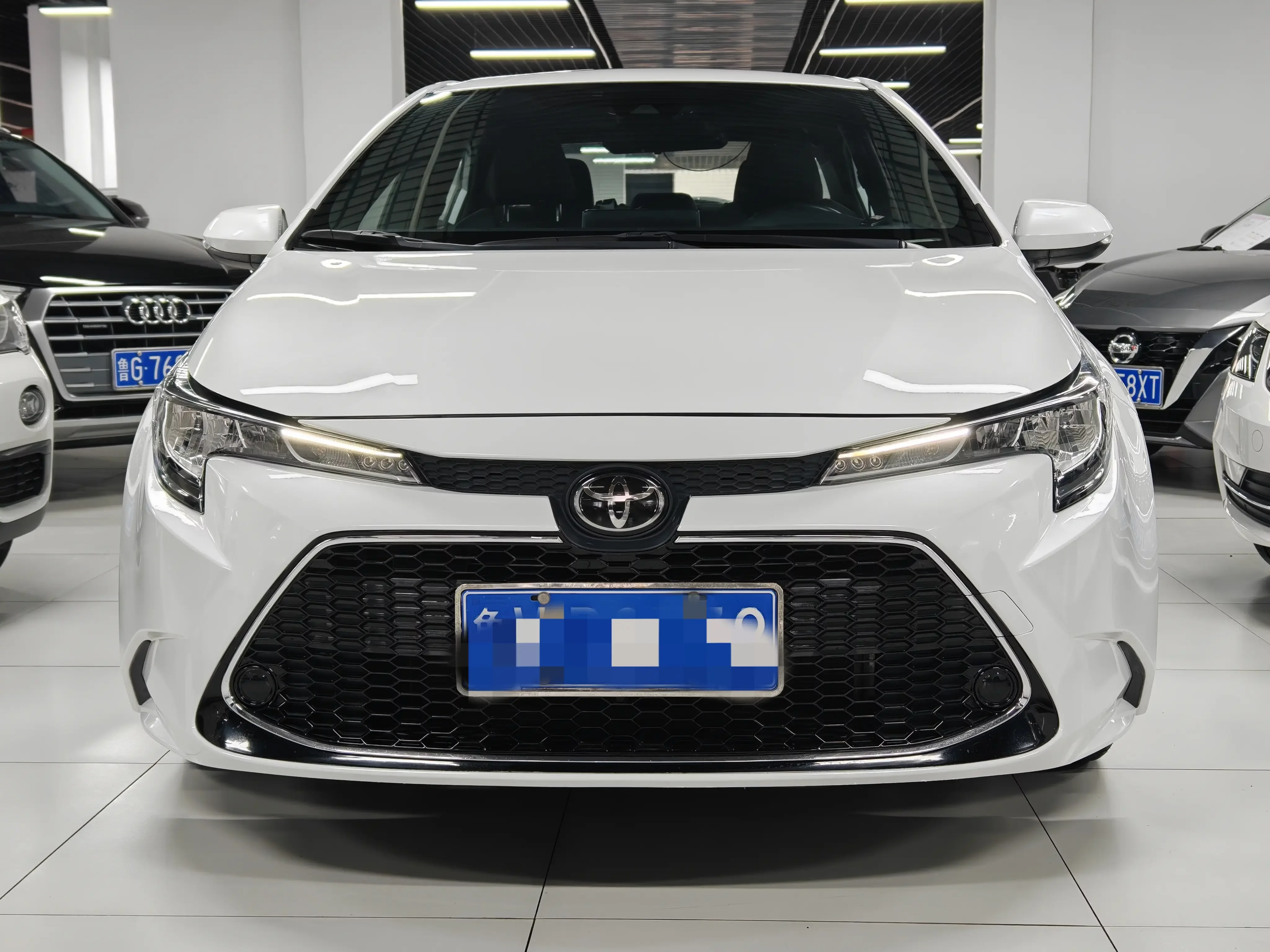 Toyota Levin (Lei Ling)  из Китая