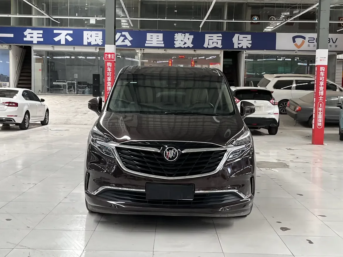 Buick GL8  из Китая