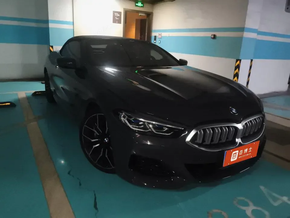 BMW 8 Series  из Китая