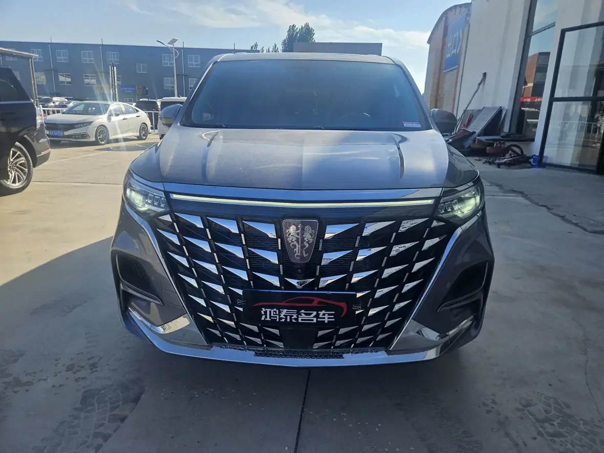 Roewe iMAX8  из Китая