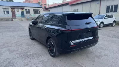 Toyota Bozhi 3X