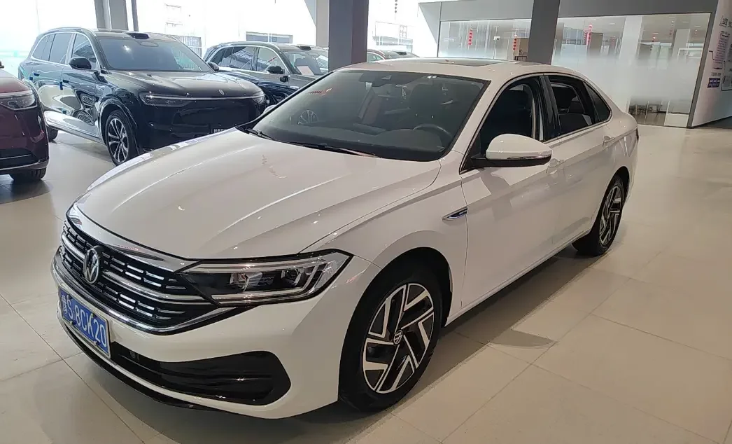Volkswagen Sagitar