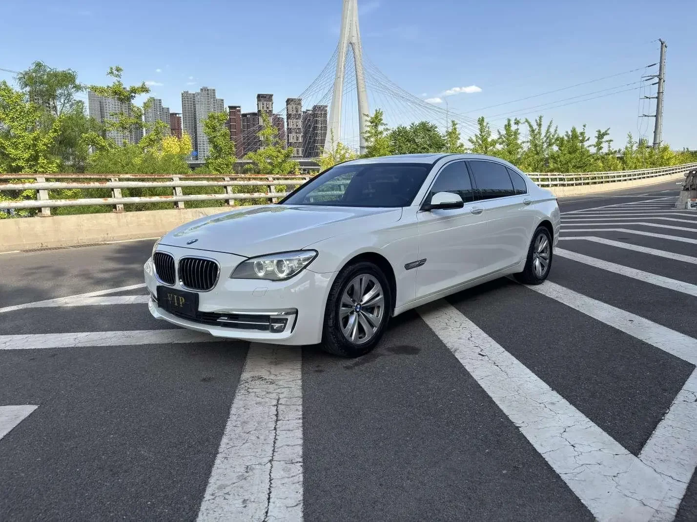 BMW 7 Series  из Китая