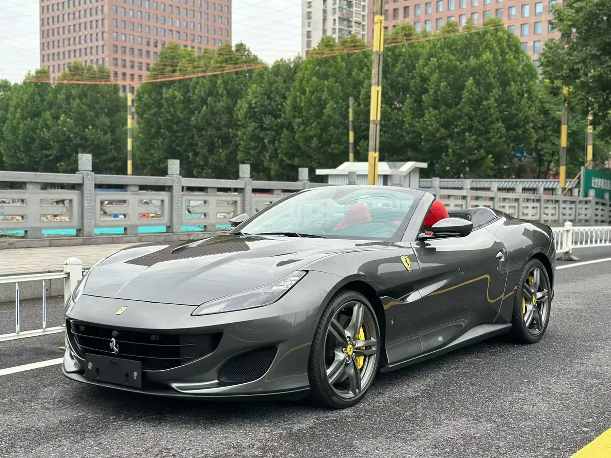Ferrari Portofino  из Китая