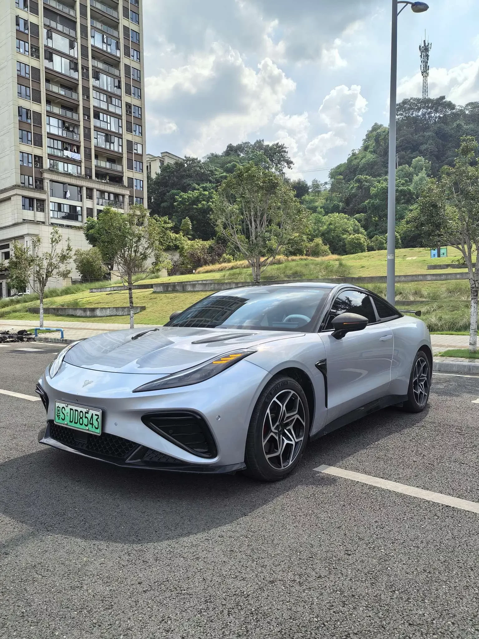 Hozon Neta GT