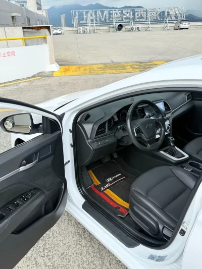 Hyundai Elantra Lingdong