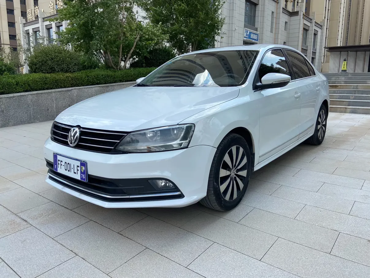 Volkswagen Sagitar  из Китая