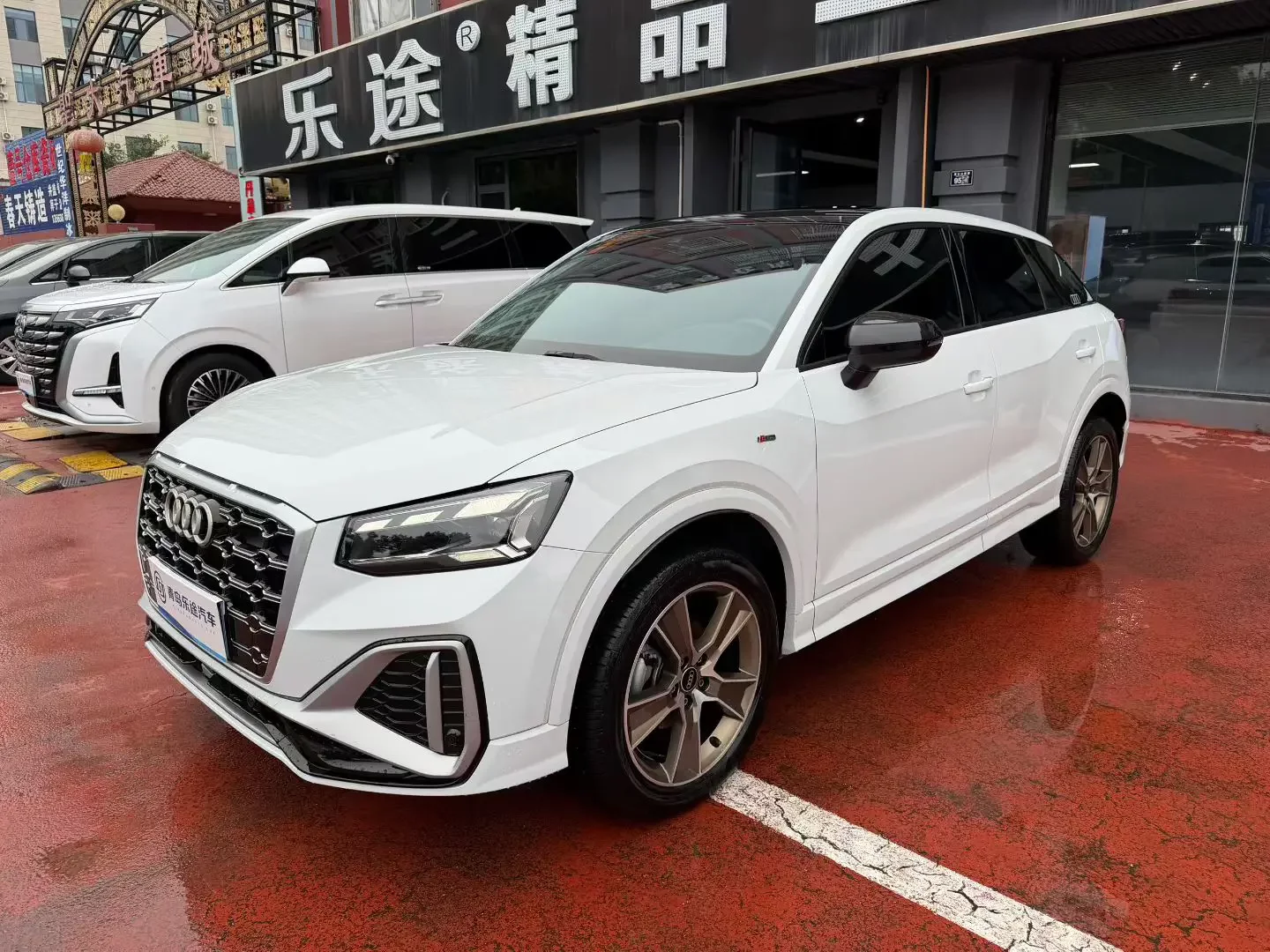 AUDI Q2L