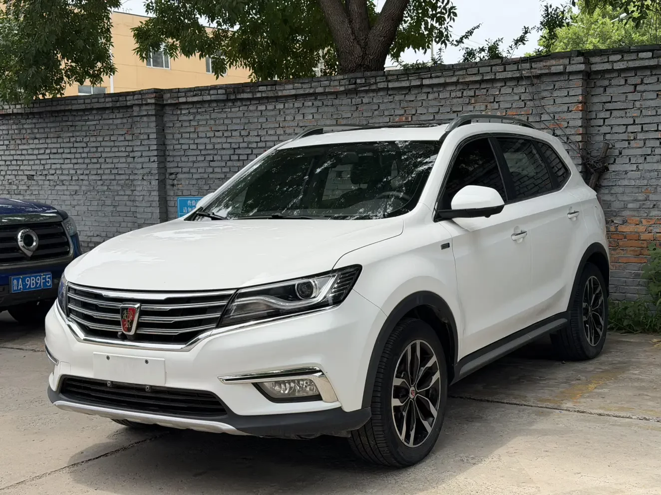 Roewe RX5  из Китая
