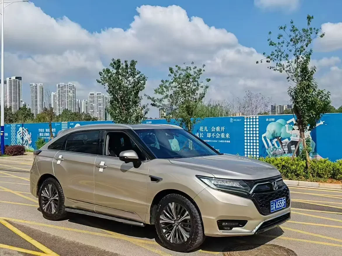 Honda UR-V