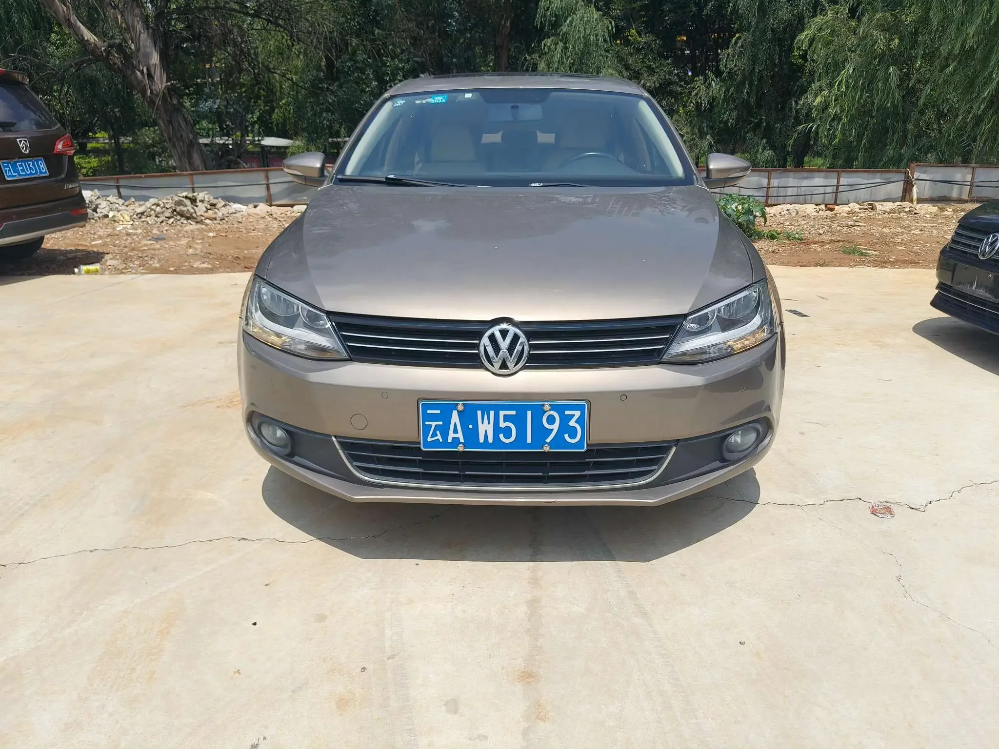 Volkswagen Sagitar  из Китая