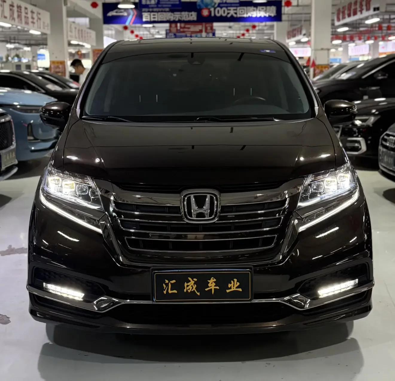 Honda Elysion (Alison)  из Китая
