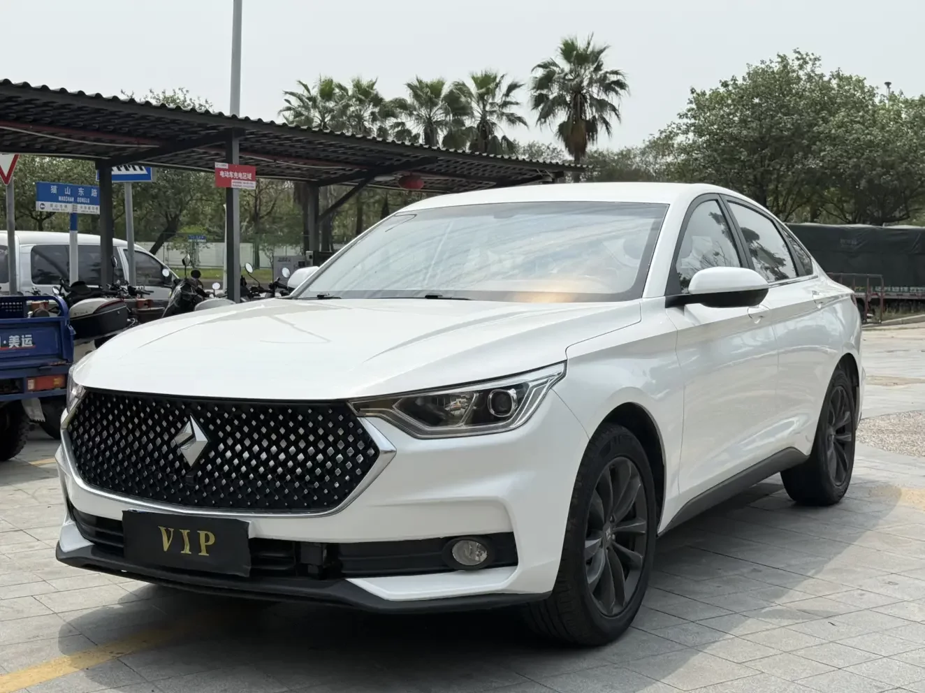 Baojun RC-6  из Китая