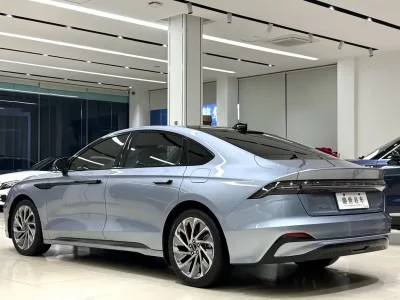 Lincoln Z