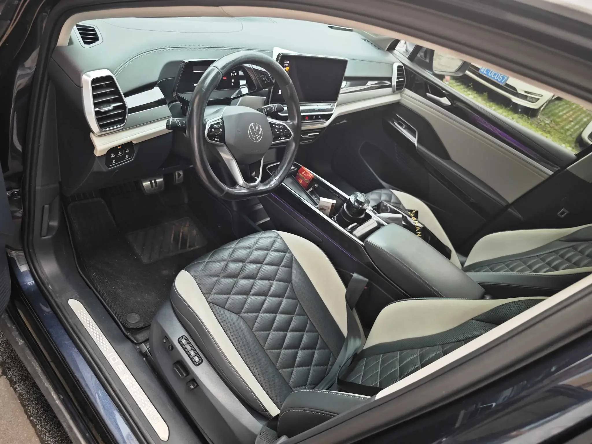 Volkswagen ID.6 CROZZ