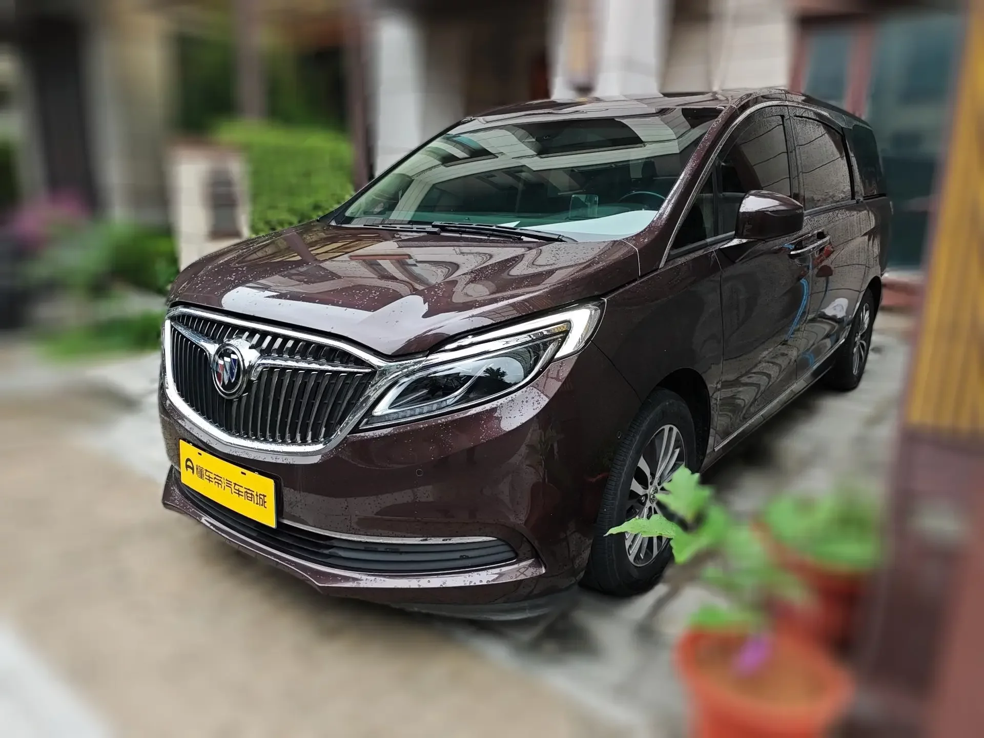 Buick GL8  из Китая