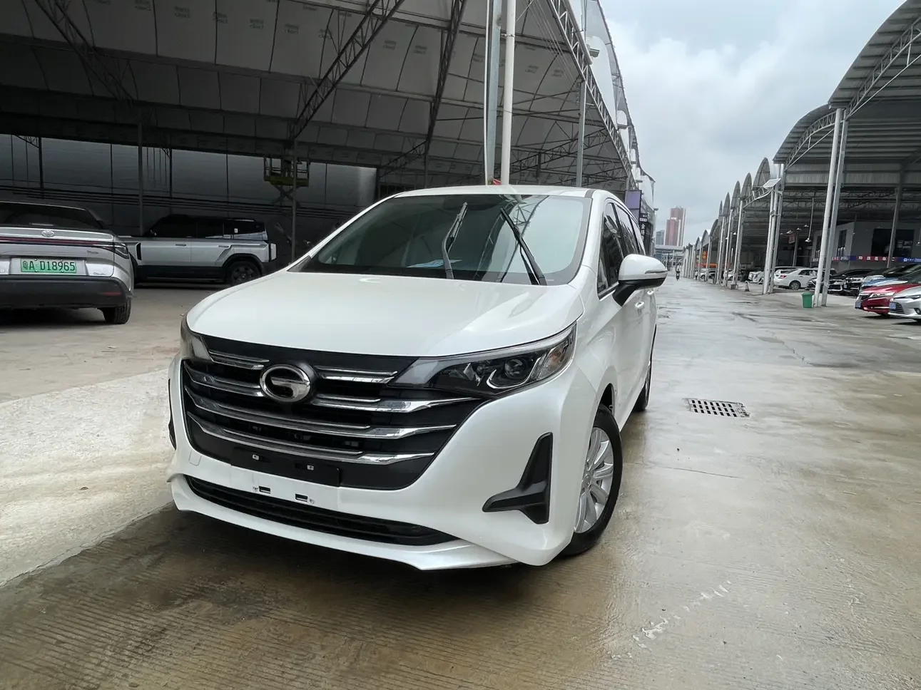 GAC Trumpchi M6  из Китая
