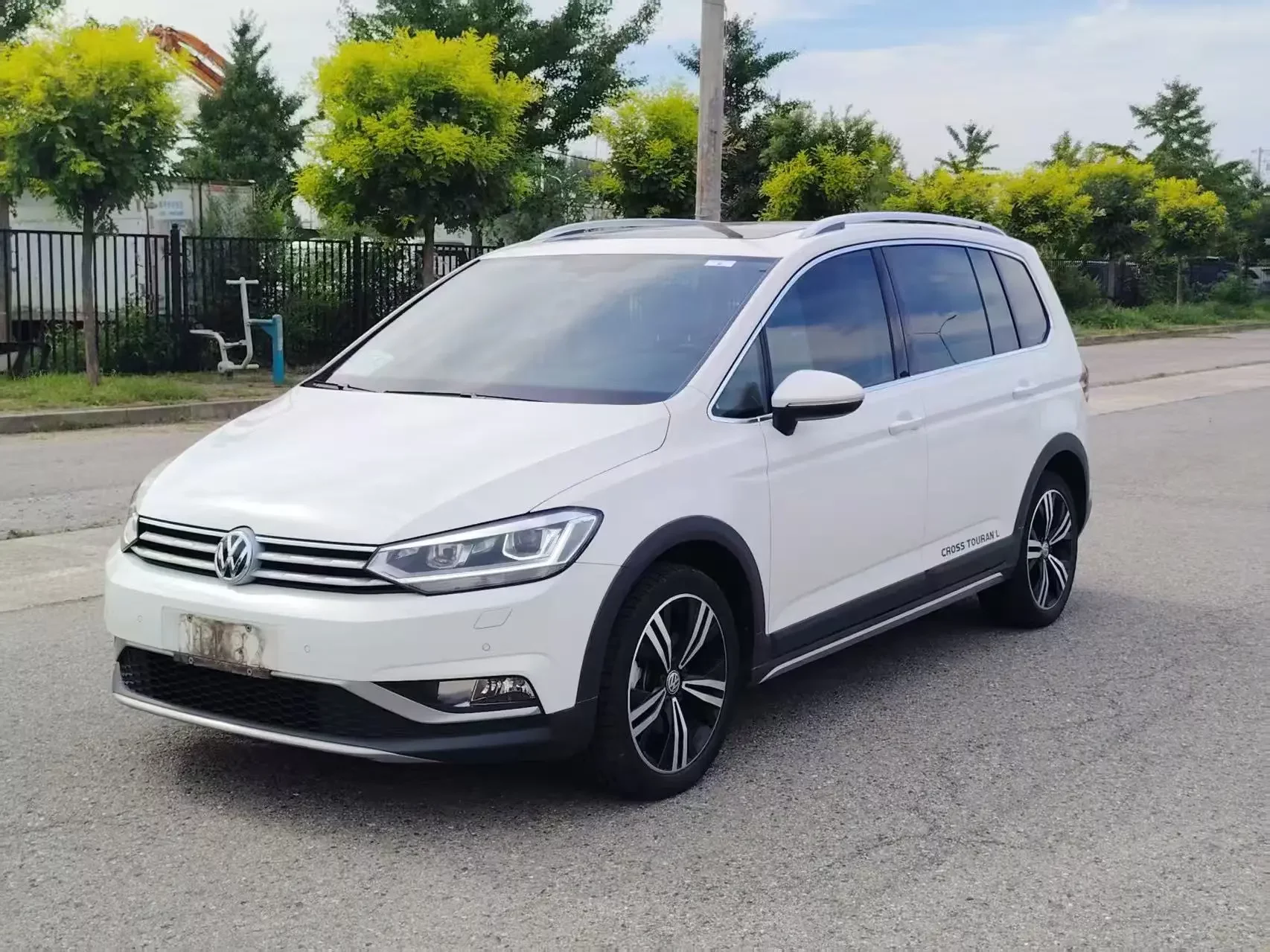 Volkswagen Touran L