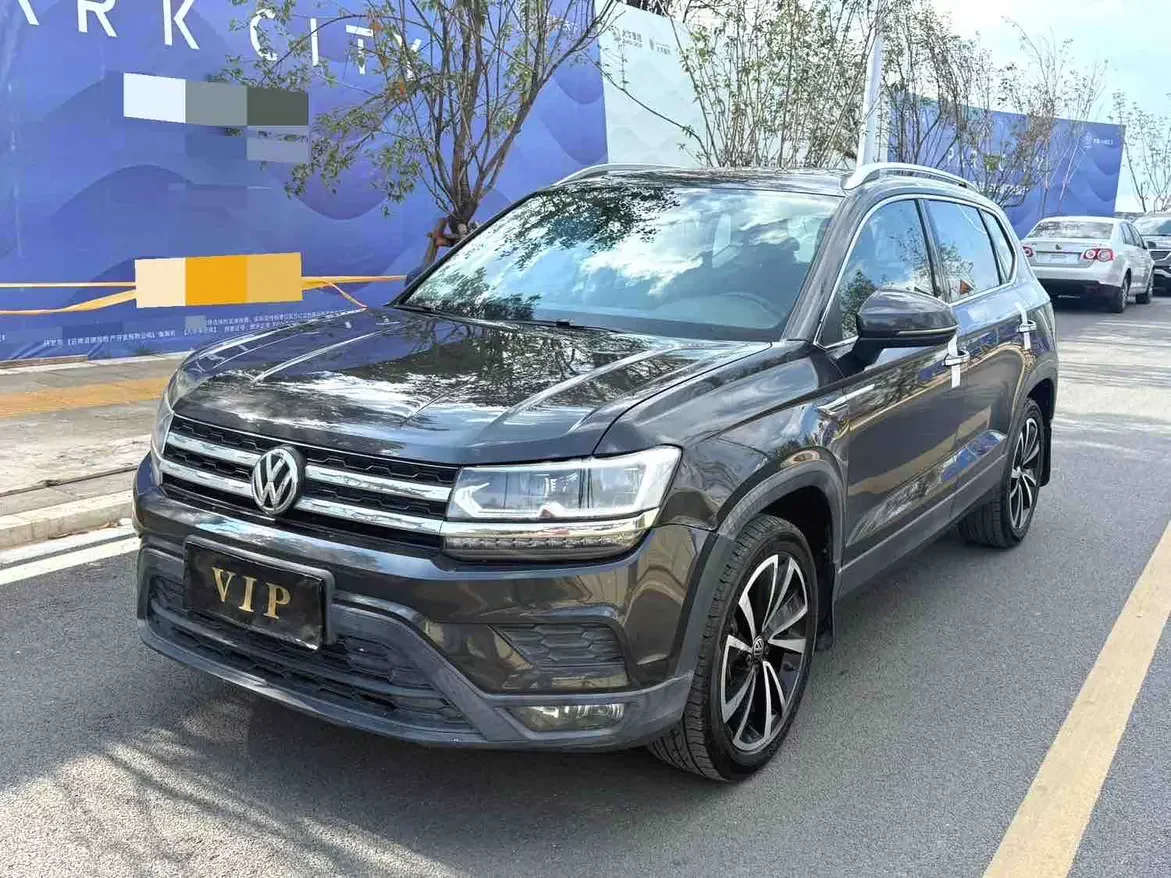 Volkswagen Tharu