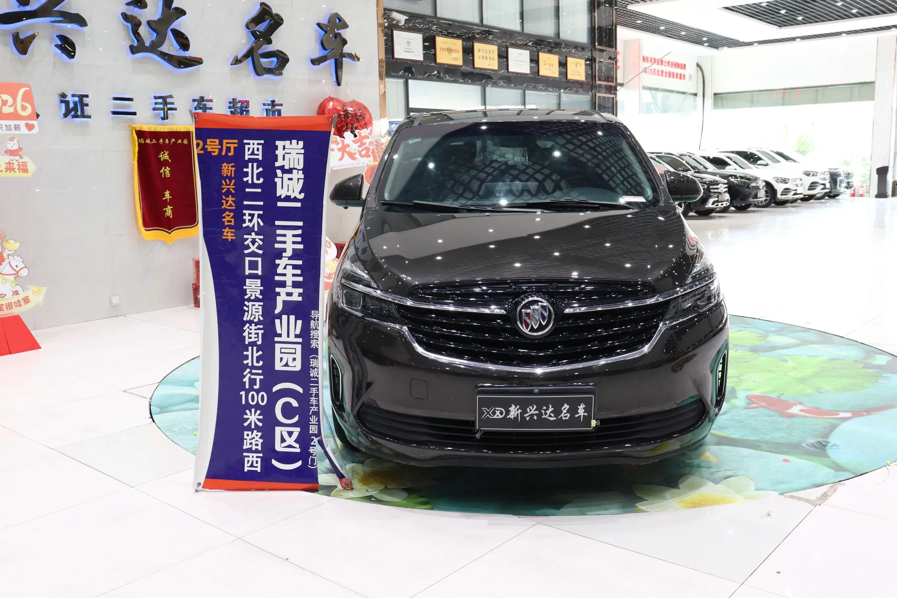 Buick GL8  из Китая