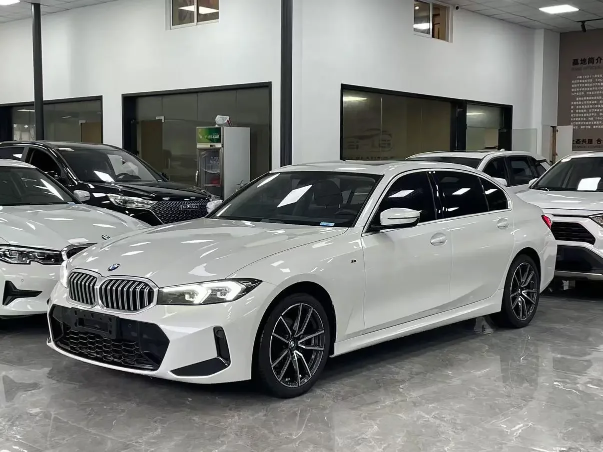 BMW 3-SERIES