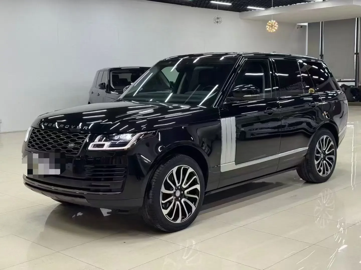Land Rover range rover  из Китая