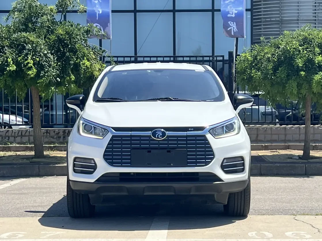 BYD Yuan EV  из Китая