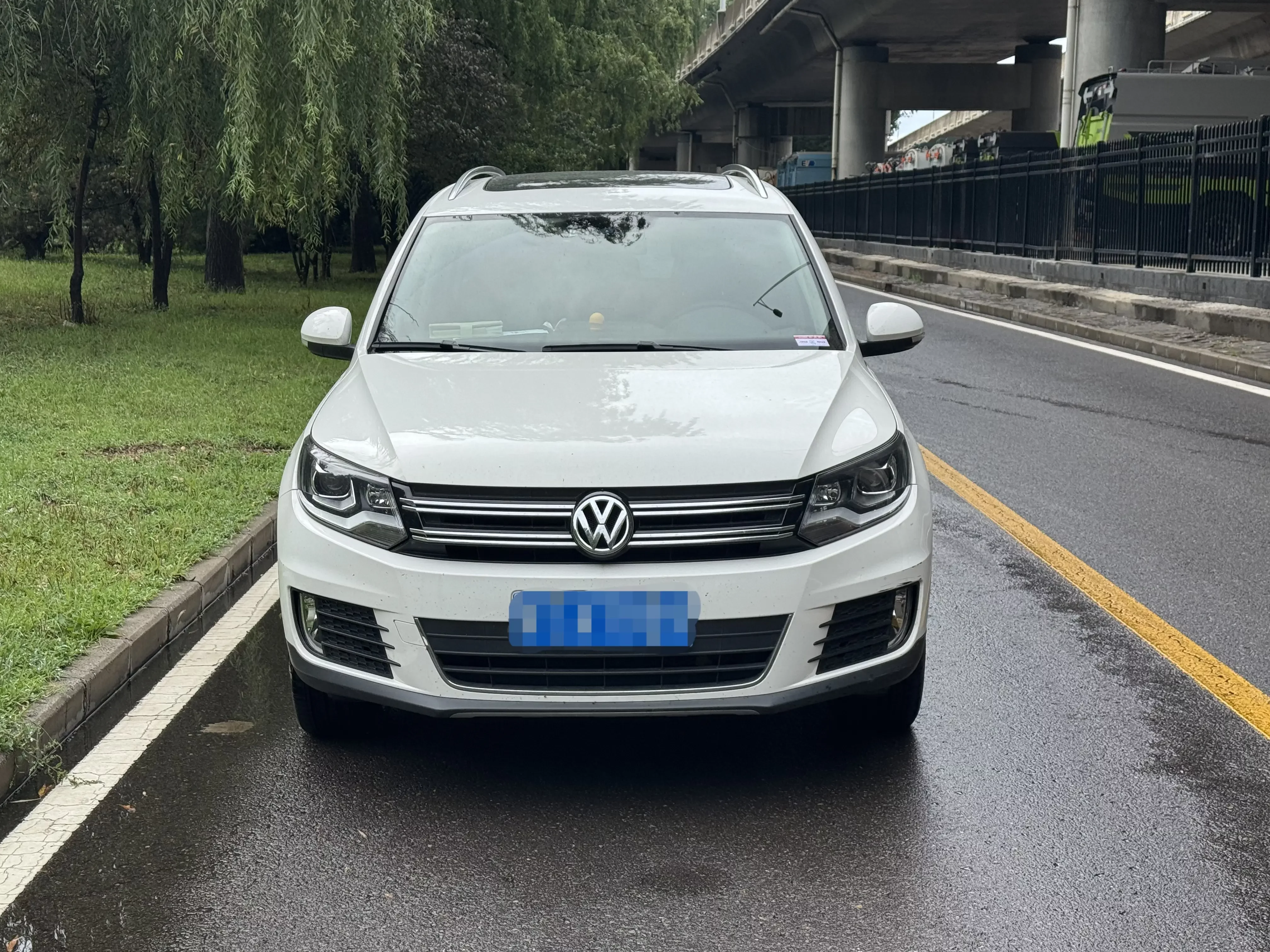 Volkswagen Tiguan  из Китая