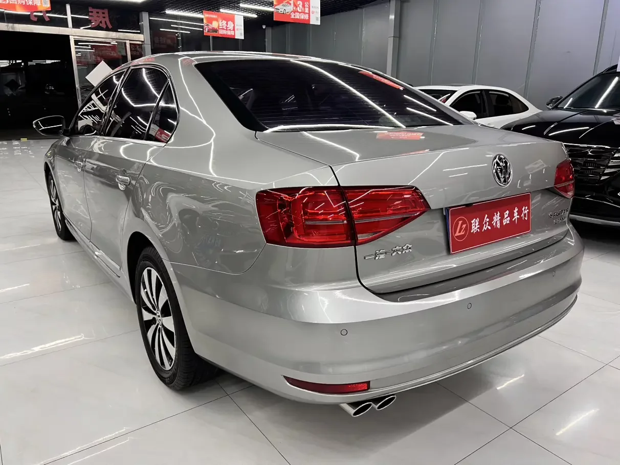 Volkswagen Sagitar