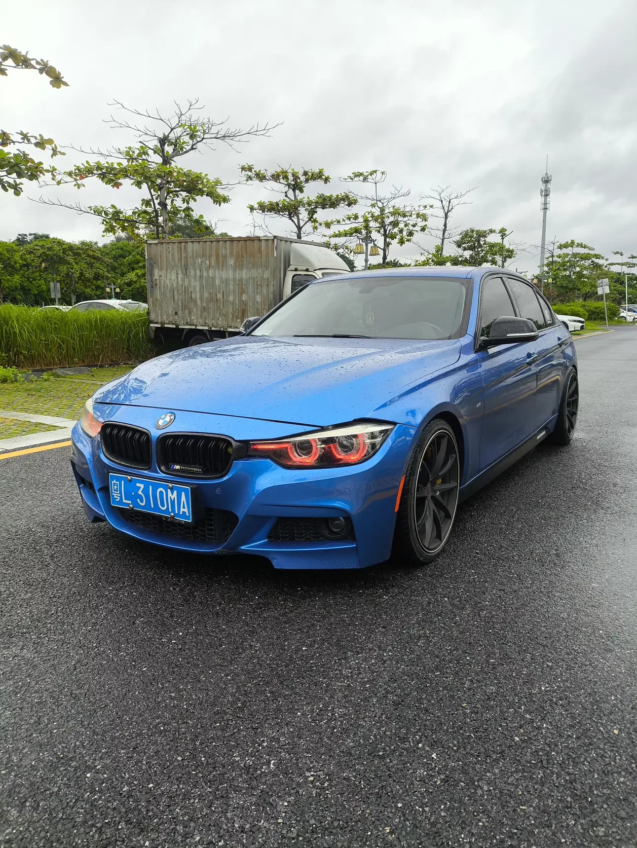 BMW 3 Series  из Китая