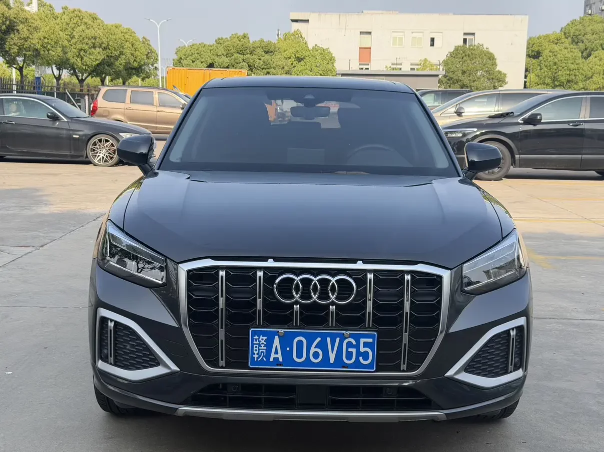 Audi Q2L  из Китая