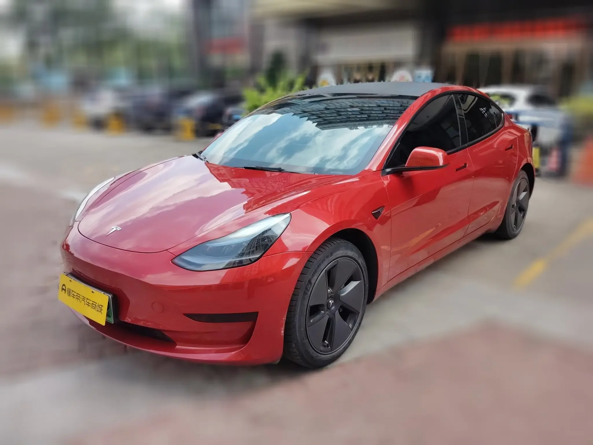 TESLA MODEL 3