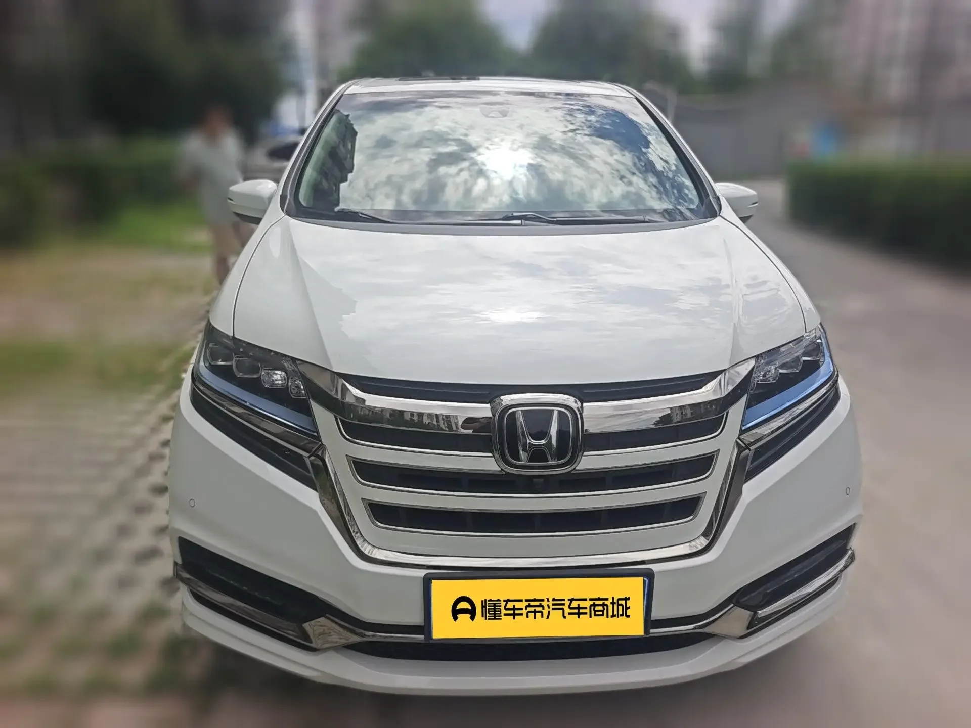 Honda Elysion (Alison)  из Китая