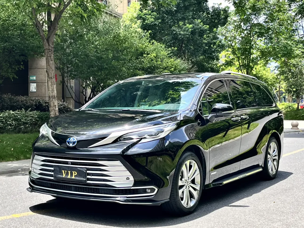 TOYOTA SIENNA