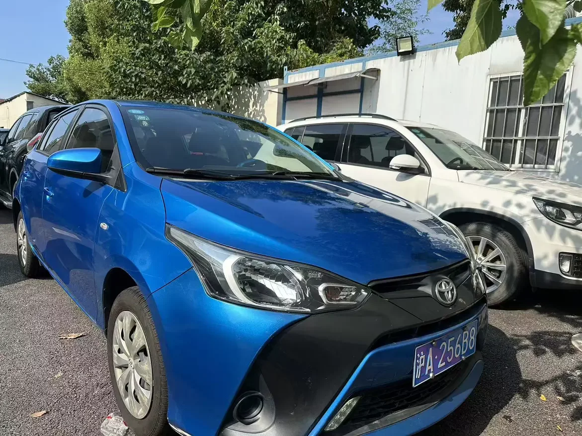 Toyota Yaris L