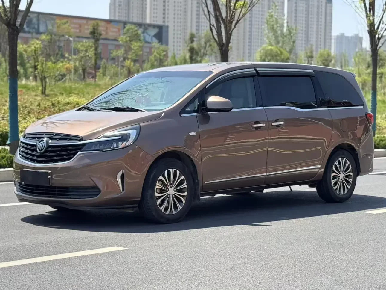 Buick GL8  из Китая