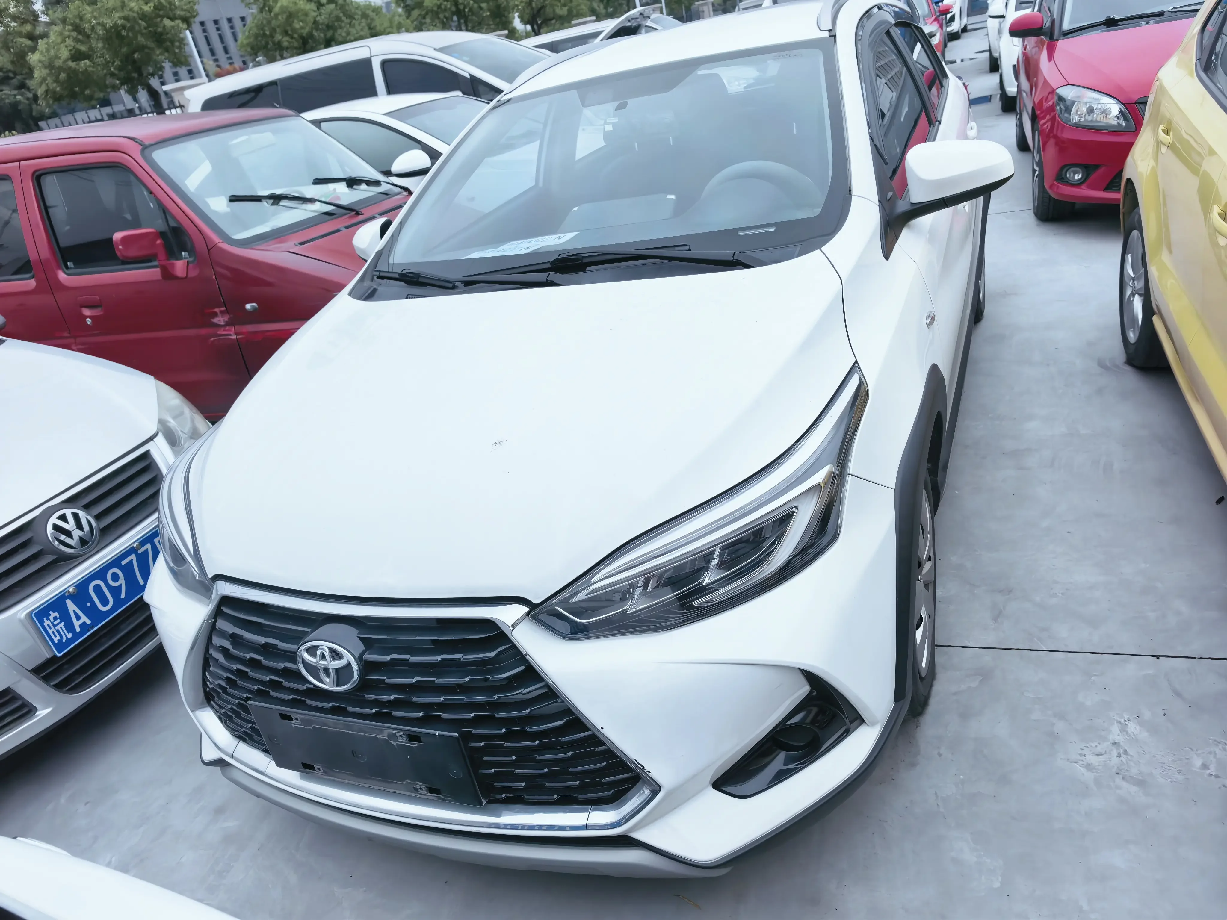Toyota Yaris L