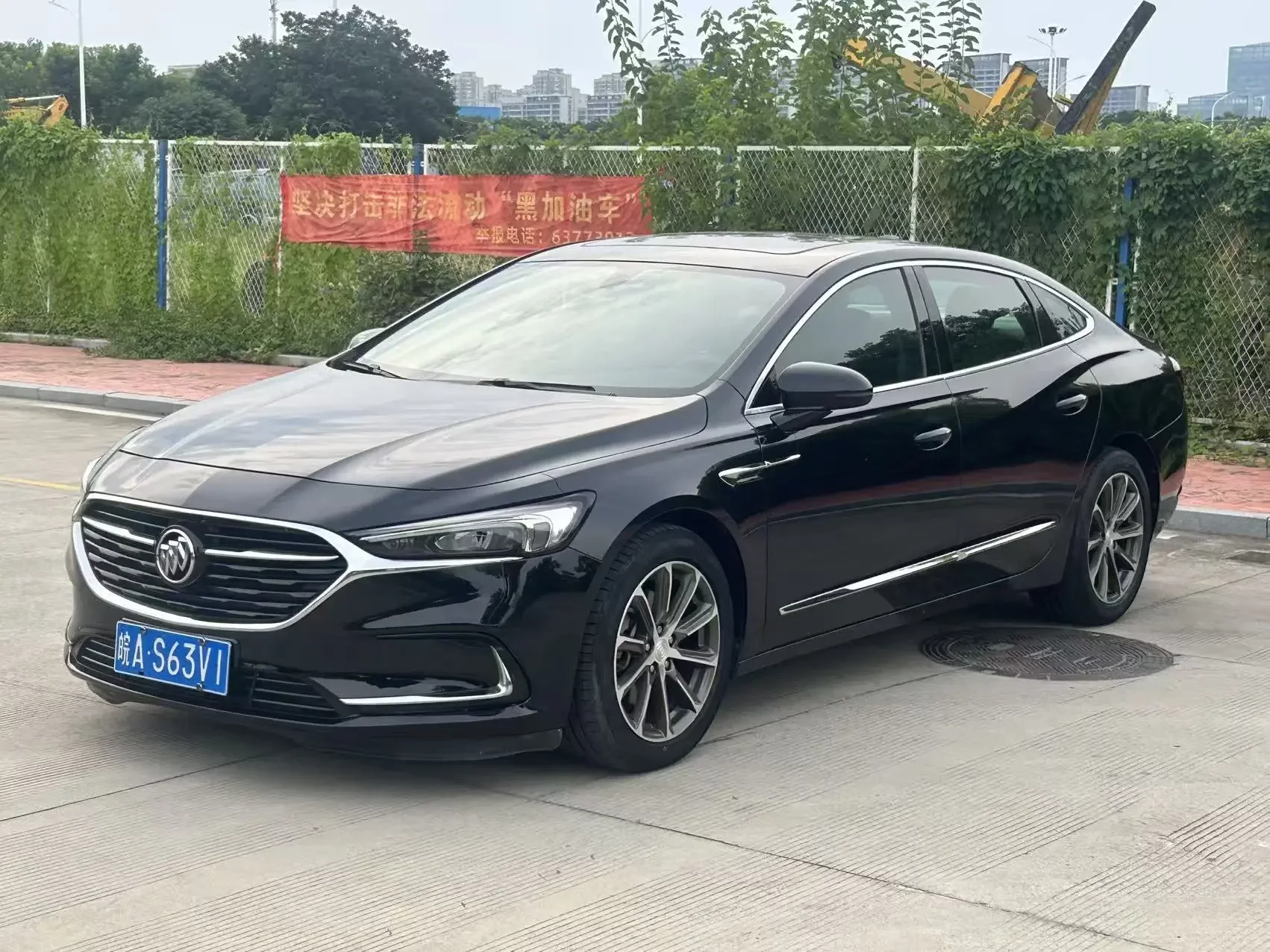 Buick LaCrosse  из Китая