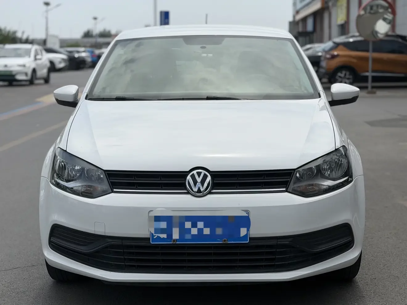 Volkswagen Polo  из Китая