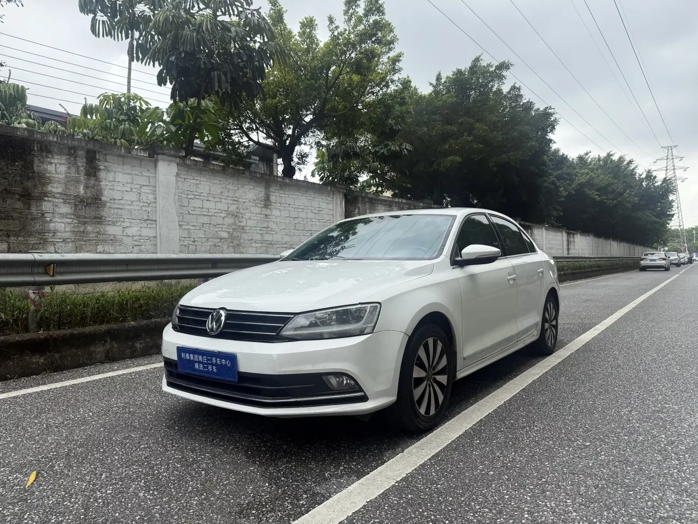 Volkswagen Sagitar  из Китая