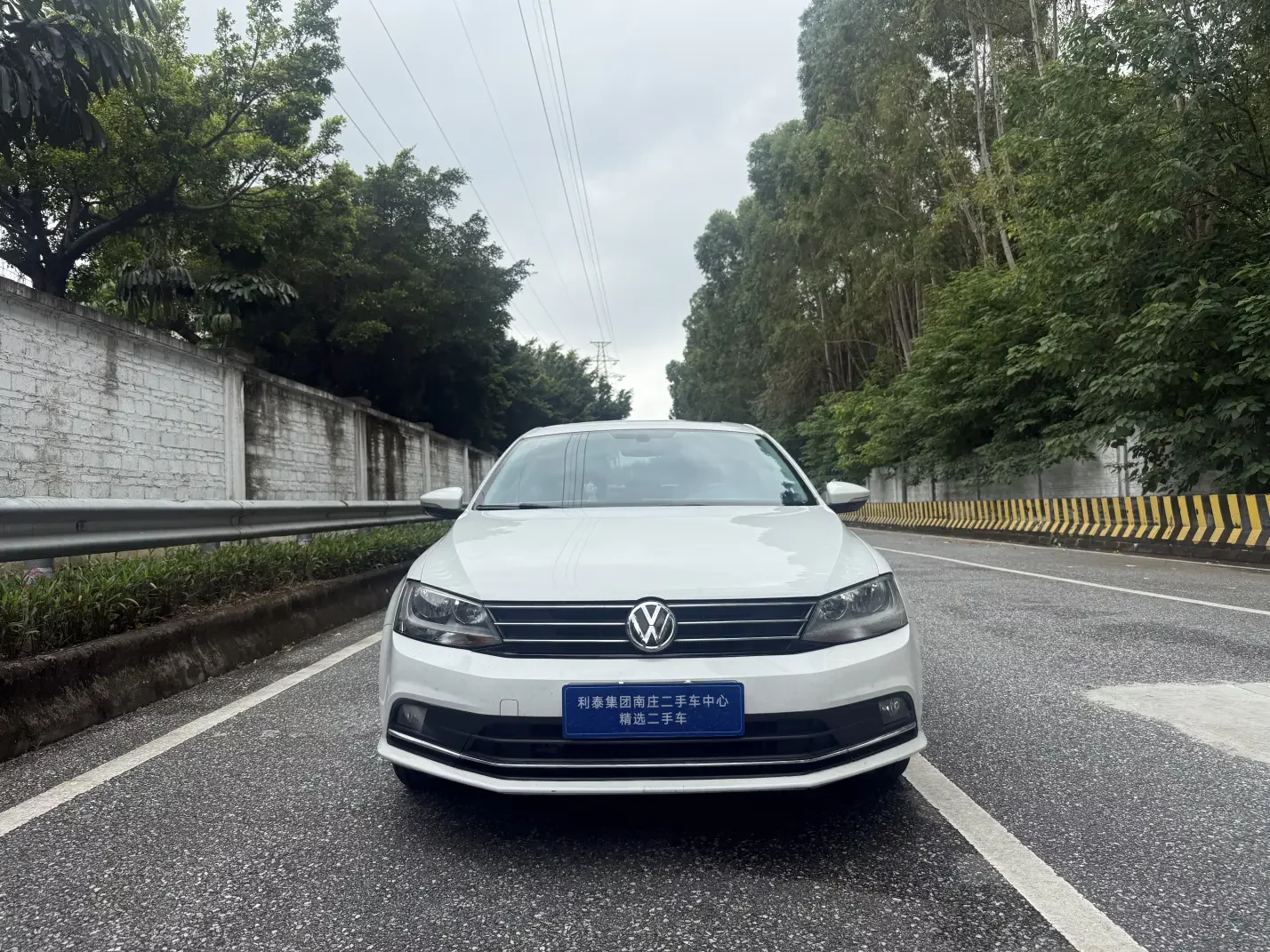 Volkswagen Sagitar  из Китая
