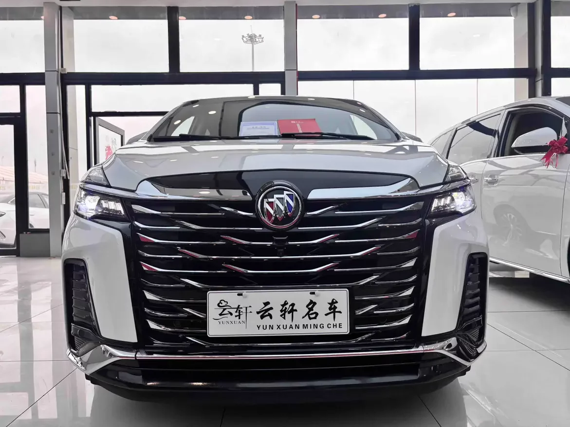 Buick GL8  из Китая