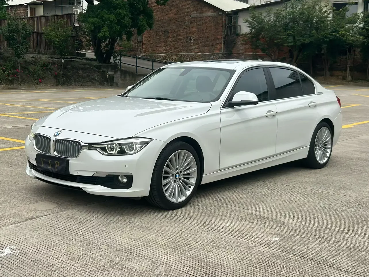BMW 3 Series  из Китая