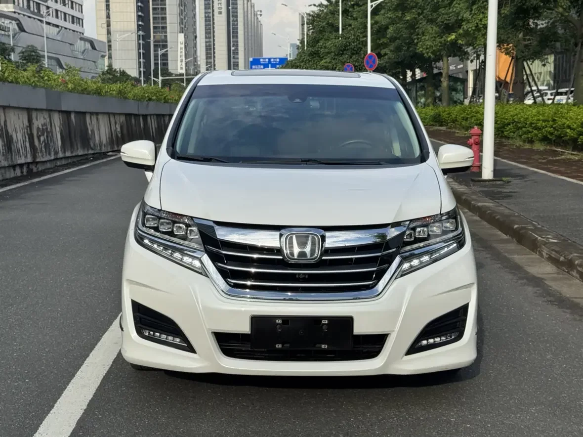 Honda Elysion (Alison)  из Китая