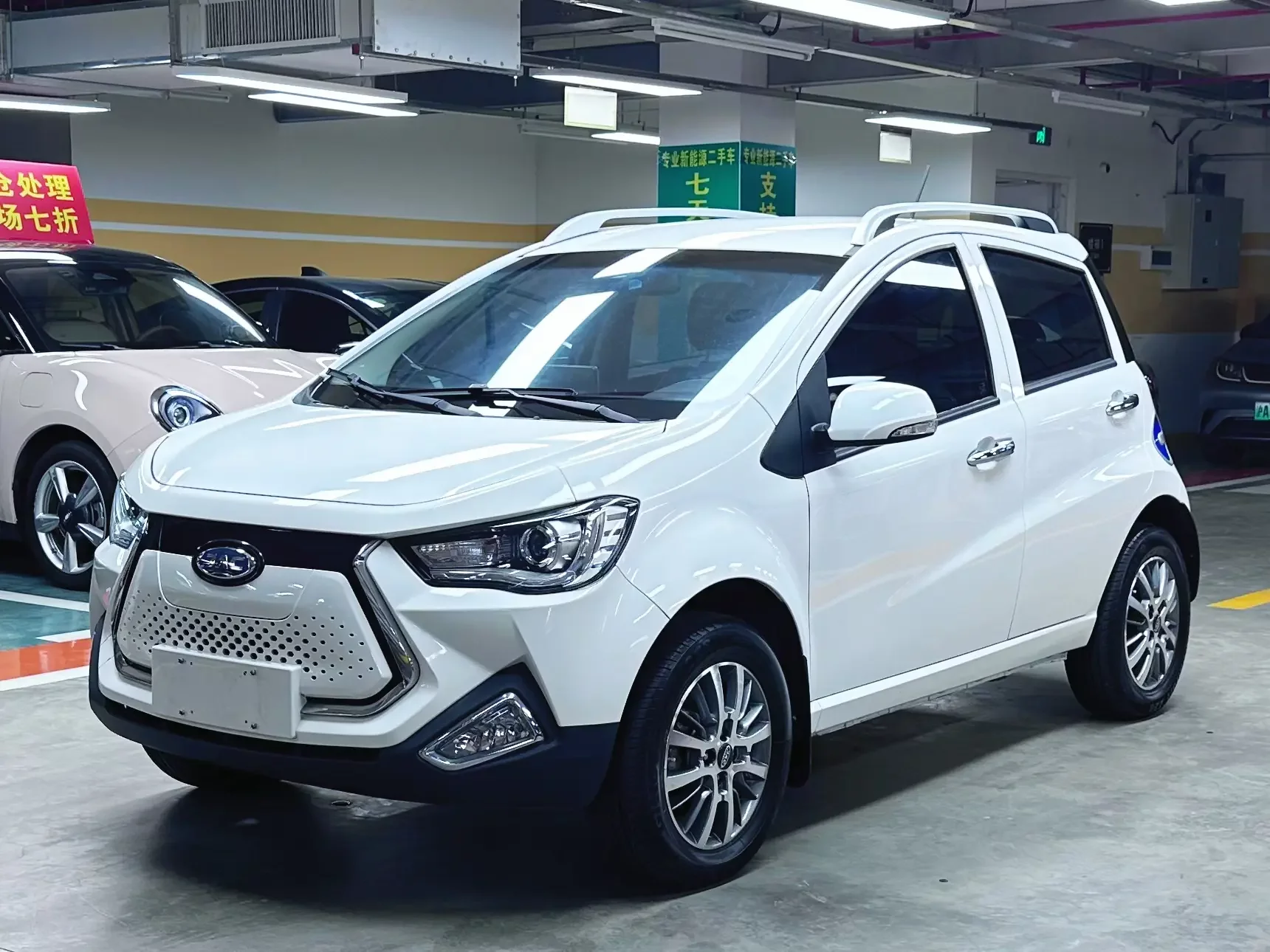 Jiangxi JAC iEV6E  из Китая