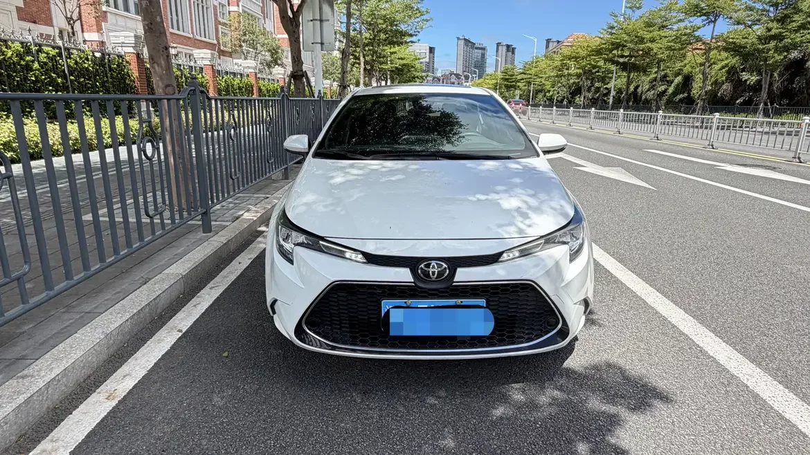 Toyota Levin (Lei Ling)  из Китая