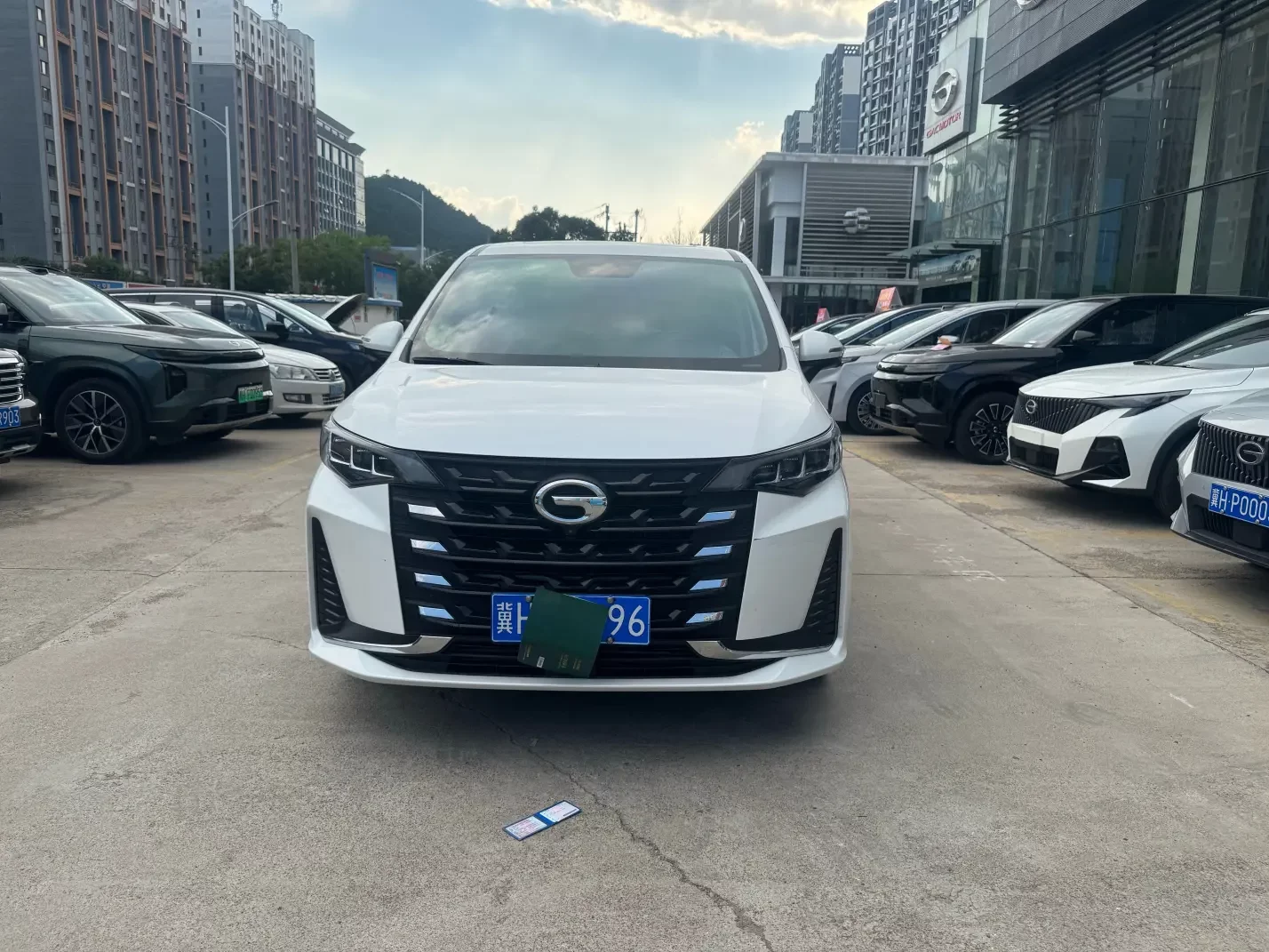 GAC Trumpchi M6  из Китая