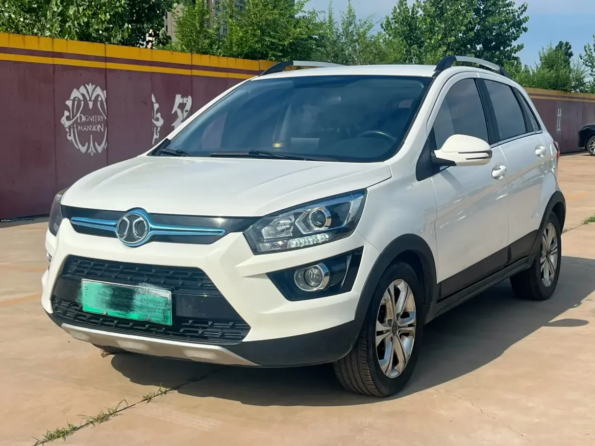 BAIC New Energy EX  из Китая