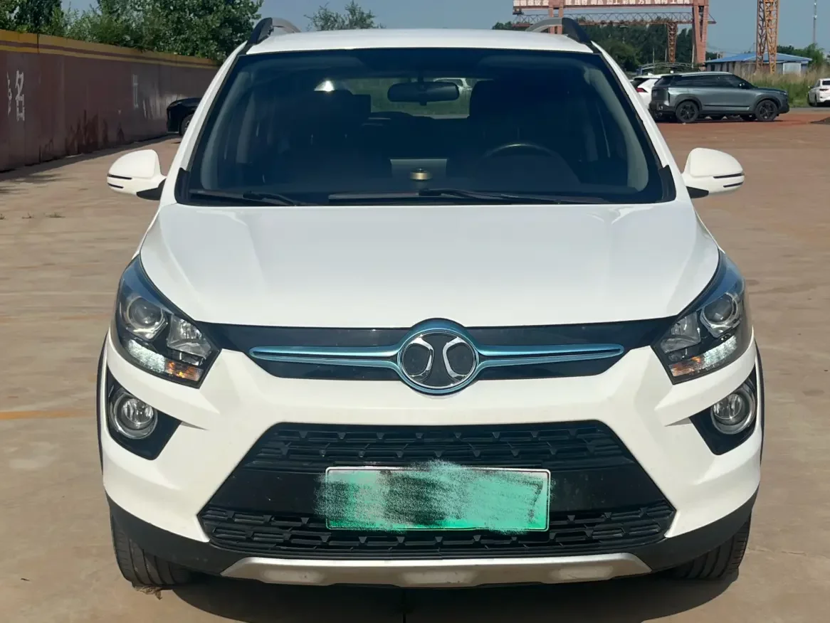 BAIC New Energy EX  из Китая