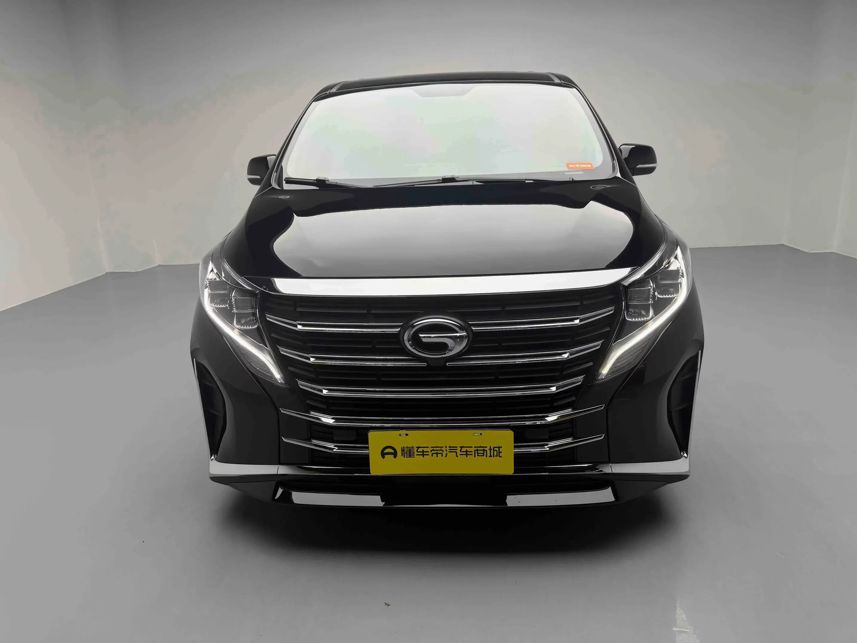 GAC Trumpchi M8  из Китая